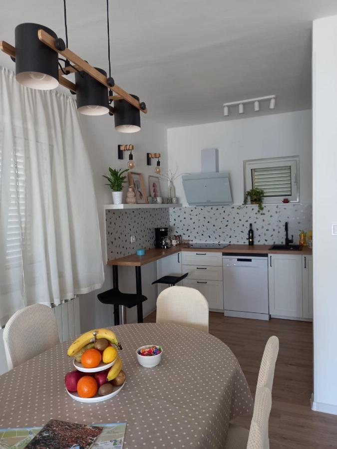 Apartman Betty Šibenik Eksteriør bilde